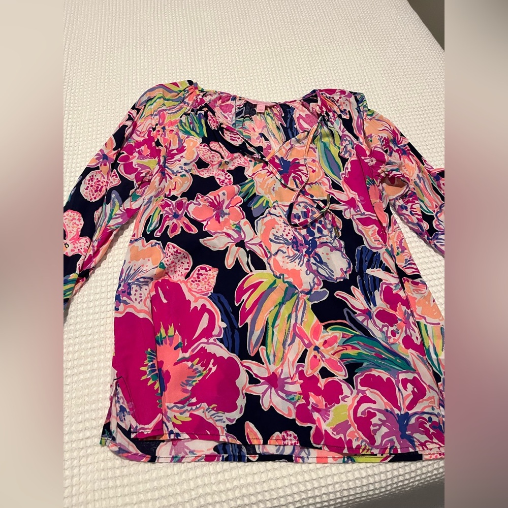 Lilly Pulitzer Elsa blouse. Small.